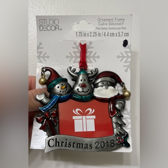 Studio Decor Ornament Frame Christmas 2018 - New - Picture 1 of 2